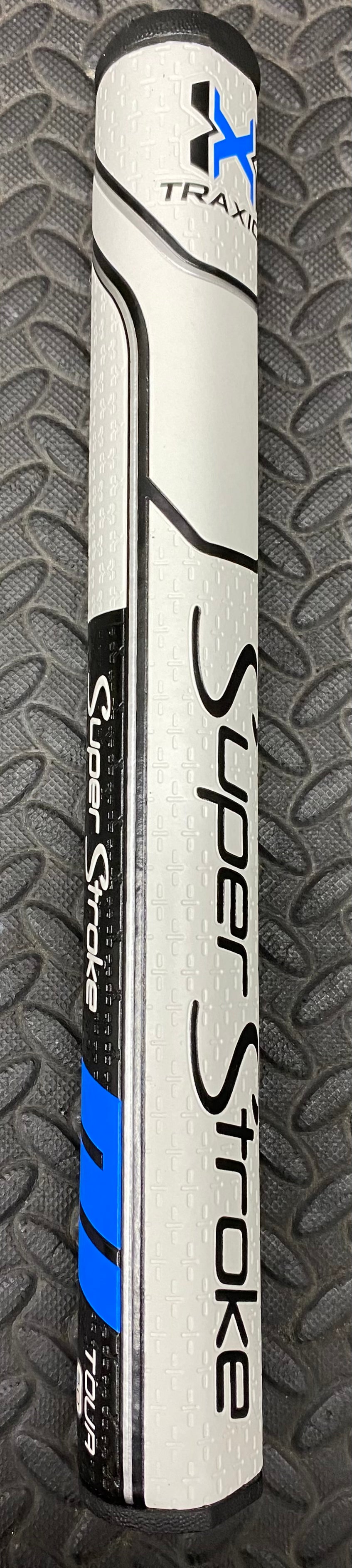 Super Stroke Traxion Tour 2.0 or 3.0 Putter Grip