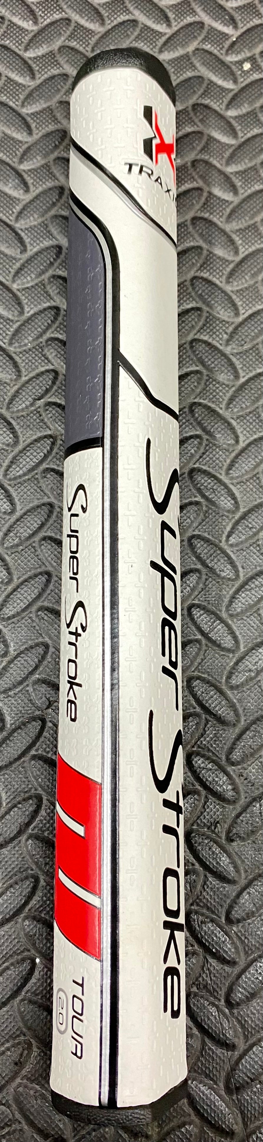 Super Stroke Traxion Tour 2.0 or 3.0 Putter Grip